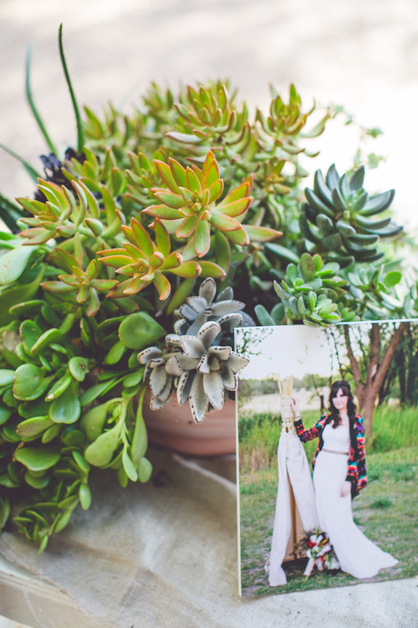 southwest bohemian wedding in Lubbock, Texas, photo by Geoff Duncan | via junebugweddings.com