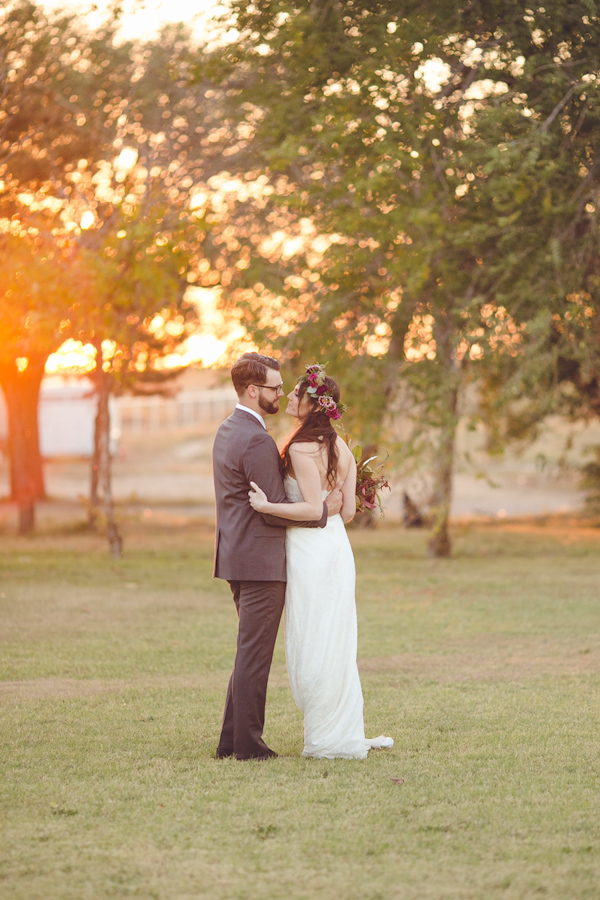 southwest bohemian wedding in Lubbock, Texas, photo by Geoff Duncan | via junebugweddings.com