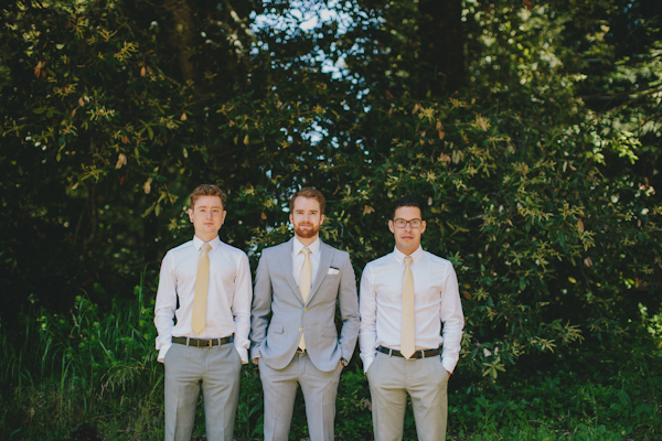 whimsical garden wedding in Boony Doon, California, photo by Sun + Life Photography | via junebugweddings.com (28)