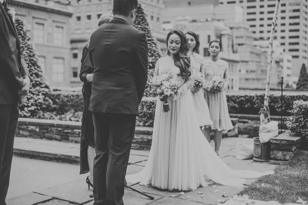 stunning NYC rooftop vows