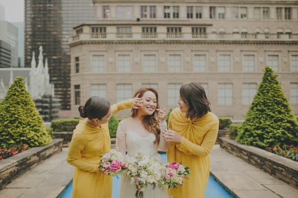 adorable bride and bridesmaids' moment
