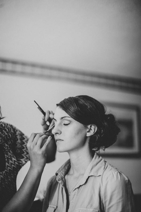 bride getting ready, photo by Storytellers & Co. | via junebugweddings.com