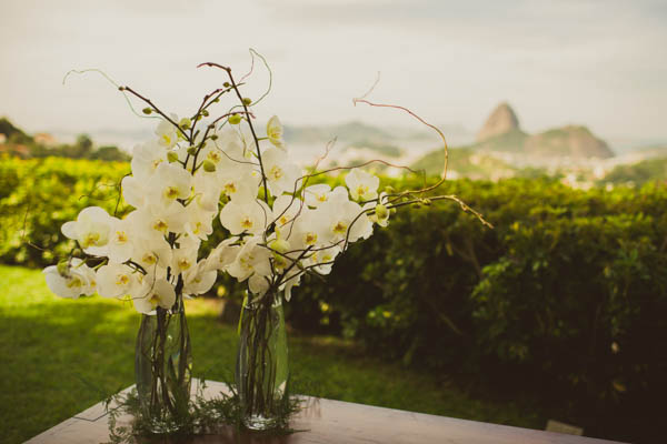breathtaking outdoor wedding in Brazil decor, photo by Marina Lomar | via junebugweddings.com