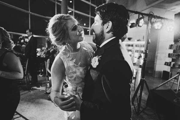 sweet couple's first dance