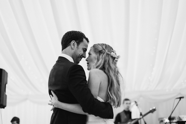 first dance, photo by Sansom Photography | via junebugweddings.com