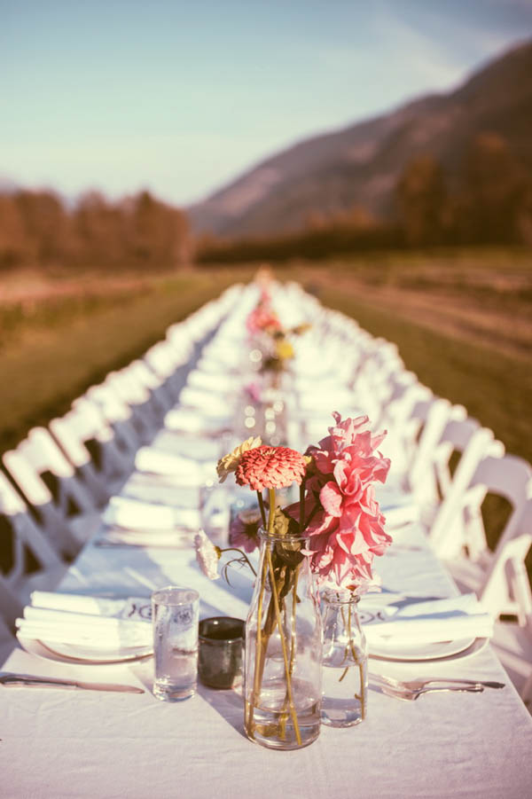 elegant and simple long tablescape