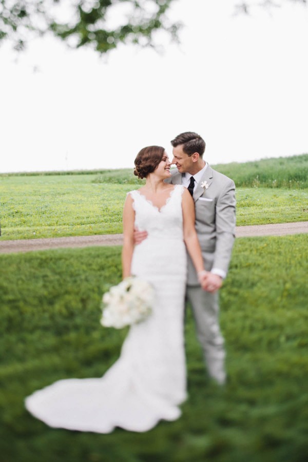 Allison-and-Michael-Woodnote-Photography-Junebug-Weddings-9