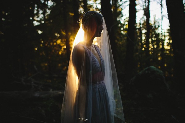 Beautifully-dark-styled-shoot-Kym-Ventola-Photography-Junebug-Weddings-3