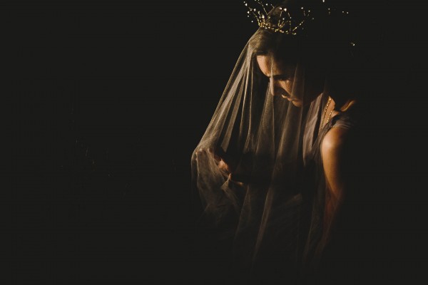 Beautifully-dark-styled-shoot-Kym-Ventola-Photography-Junebug-Weddings-5