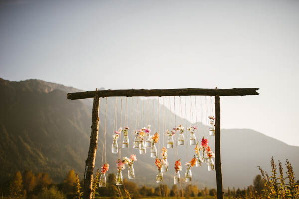 diy wedding ceremony backdrop