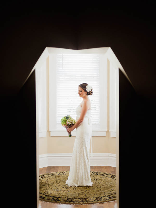 simple and elegant bridal portrait