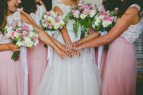 pink and ivory bridesmaids' bouquets