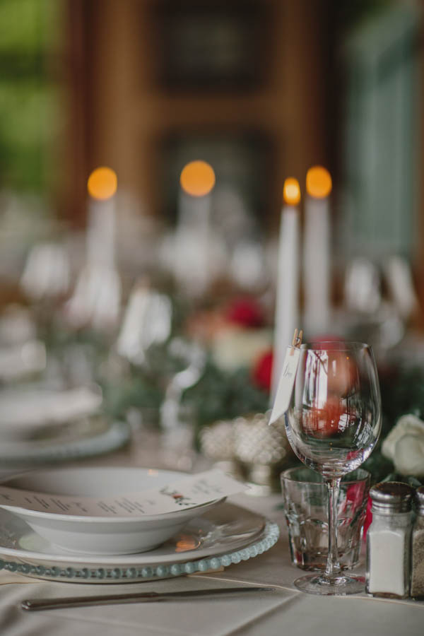 elegant and simple reception table decor