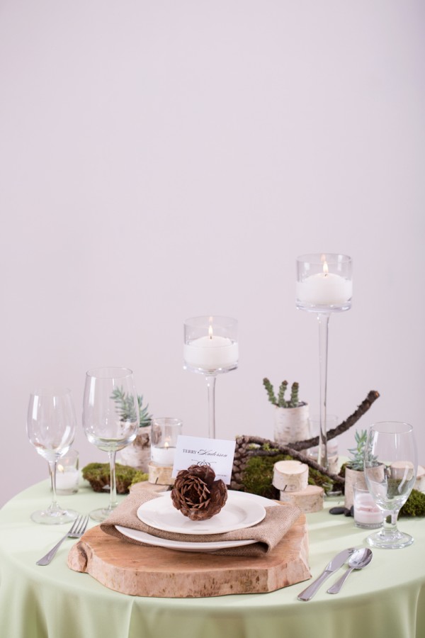 earthy tablescape idea