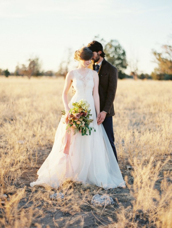 Bend, Oregon Styled Shoot from the Erich McVey Workshop | Junebug Weddings