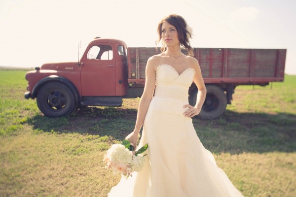 Colorful-Farm-Wedding-5