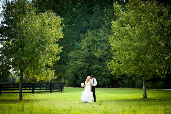 Coral-Rustic-Southern-Wedding-11