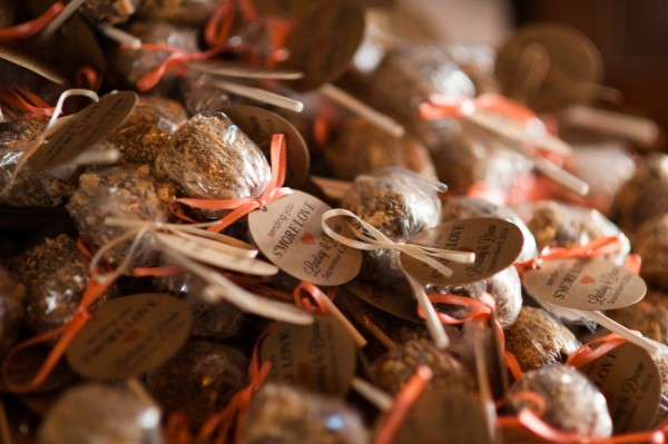 s'mores wedding favors