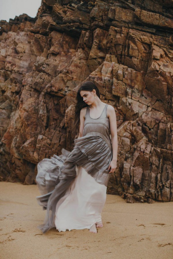 Dramatic-Beach-Wedding-Photos-32