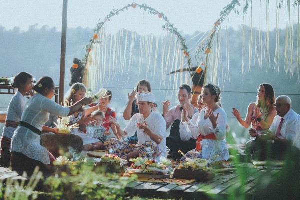 Festive-Bali-Wedding-31