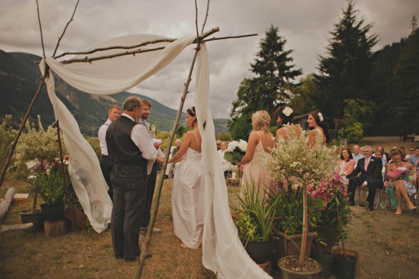 Woodsy-Vancouver-Island-Wedding-10