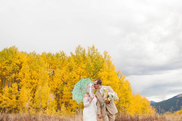 Yellow-Aqua-Aspen-Wedding-18
