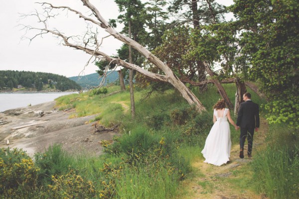 British-Columbia-Backyard-Wedding-10