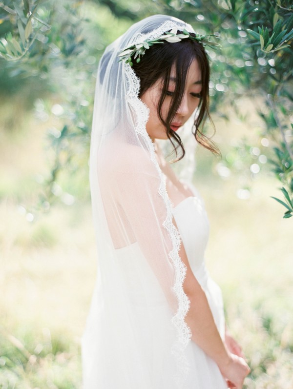 gorgeous vintage wedding veil