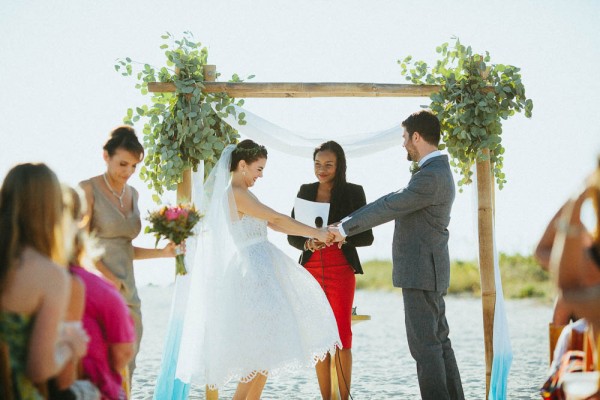 Postcard-Inn-Beach-Wedding-Jonathan-Connolly-14