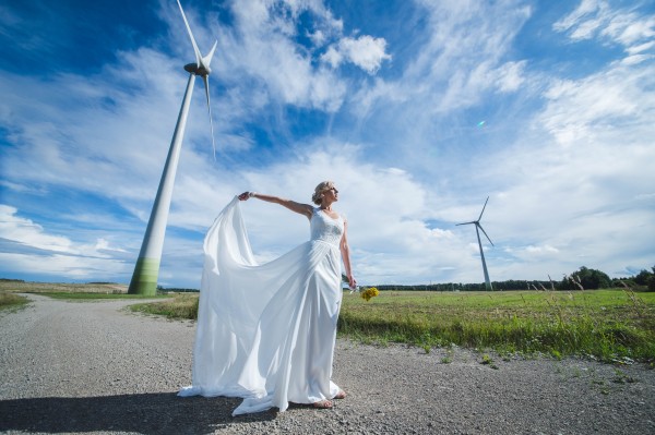 Yellow-Grey-Wedding-Mantas-Photography-16