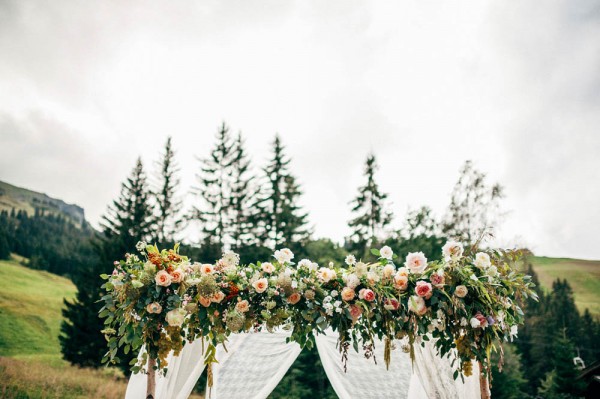Bohemian-Wedding-in-the-French-Alps-PRETTY-DAYS (3 of 34)