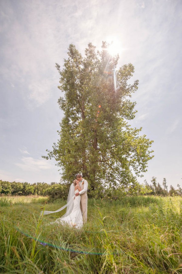 Coral and Teal Wedding at Kingsland Bay State Park Junebug Weddings