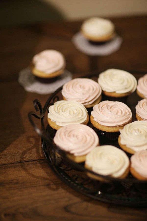 Pink-Purple-Wedding-Pennsylvania-Alison-Conklin (25 of 29)