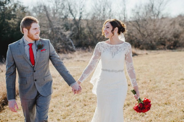 Rustic-Winter-Wedding-with-Red-Accents (7 of 28)