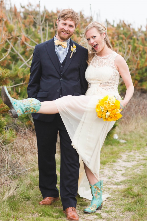Yellow-and-Blue-Wedding-in-Nantucket (19 of 27)