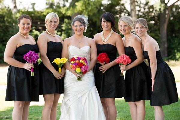 bridesmaids with bouquets