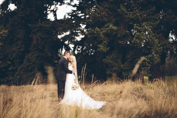 Elegant-Garden-Wedding-Oregon-Golf-Club-Ben-Pigao (24 of 32)