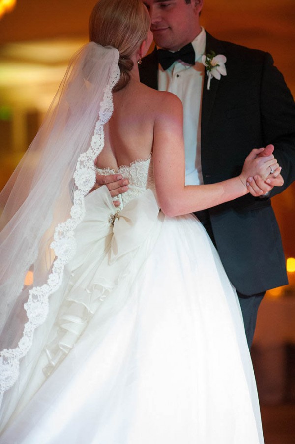 Elegant-Gold-Wedding-at-the-Barton-Creek-Resort (24 of 27)