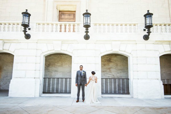 Romantic-Wedding-at-the-Museum-of-Contemporary-Art-Detroit (10 of 31)