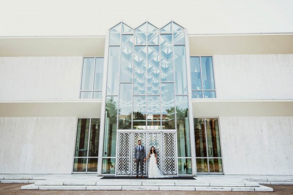 Romantic-Wedding-at-the-Museum-of-Contemporary-Art-Detroit (27 of 31)