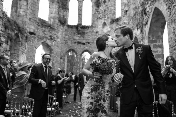 Unorthodox-Paris-Wedding-at-Château-du-Vivier-in-Paris (15 of 36)