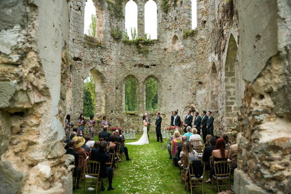 Unorthodox-Paris-Wedding-at-Château-du-Vivier-in-Paris (3 of 36)