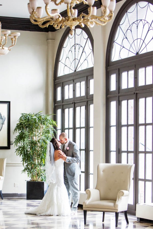 Blush-Ivory-Wedding-Windows-on-the-Water-Michelle-Arlotta (6 of 25)