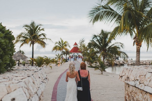 Bohemian-Beach-Wedding-Grand-Bahia-Principe-Jennifer-Moher (11 of 30)