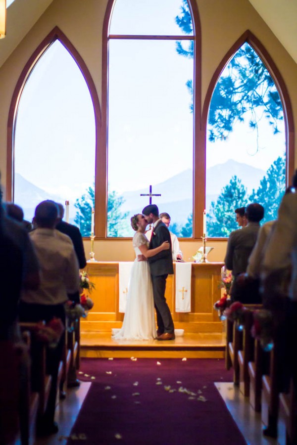 Colorful-Backyard-Wedding-in-Oregon (23 of 33)