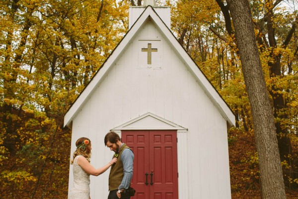 Cozy-Forest-Wedding-Rockmill-Brewery-Adam-Lowe-Photography (7 of 42)