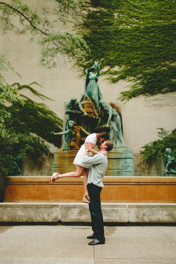 Glamorous-Downtown-Chicago-Engagement-Giving-Tree-Photography (13 of 33)