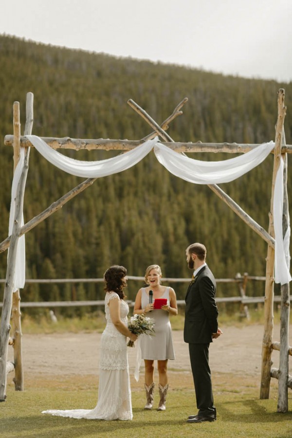 Gold-Sage-Breckenridge-Wedding-Levi-Tijerina (15 of 29)