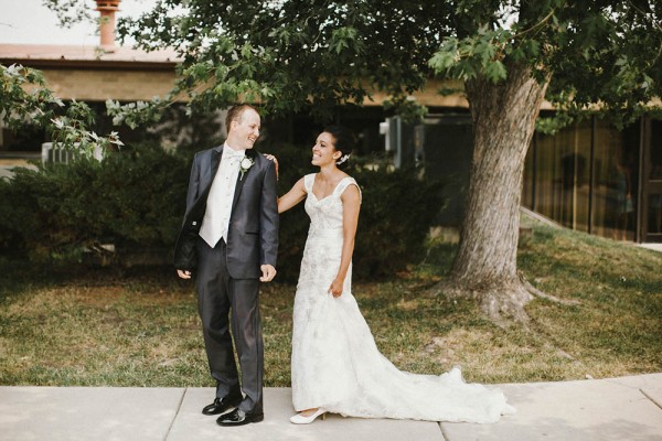 Lace-and-Burlap-Wedding-in-North-Dakota (2 of 33)