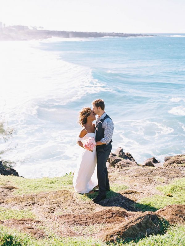 Steamy-Hawaiian-Wedding-Inspiration-Wendy-Laurel-Photography (12 of 34)